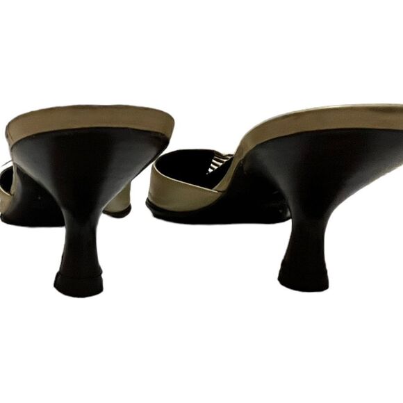 Gorgeous Guissepe Zanotti Cream Colored Leather Mules Like New Size 39 US 8 - Picture 2 of 13